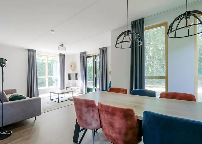 Vakantiehuis 4 - Persoons Forest 183 Ewijk