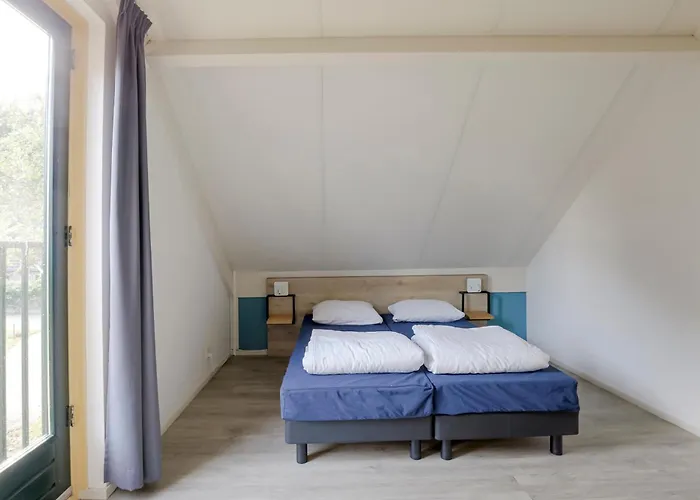 4 - Persoons Forest 183 Holiday home Ewijk